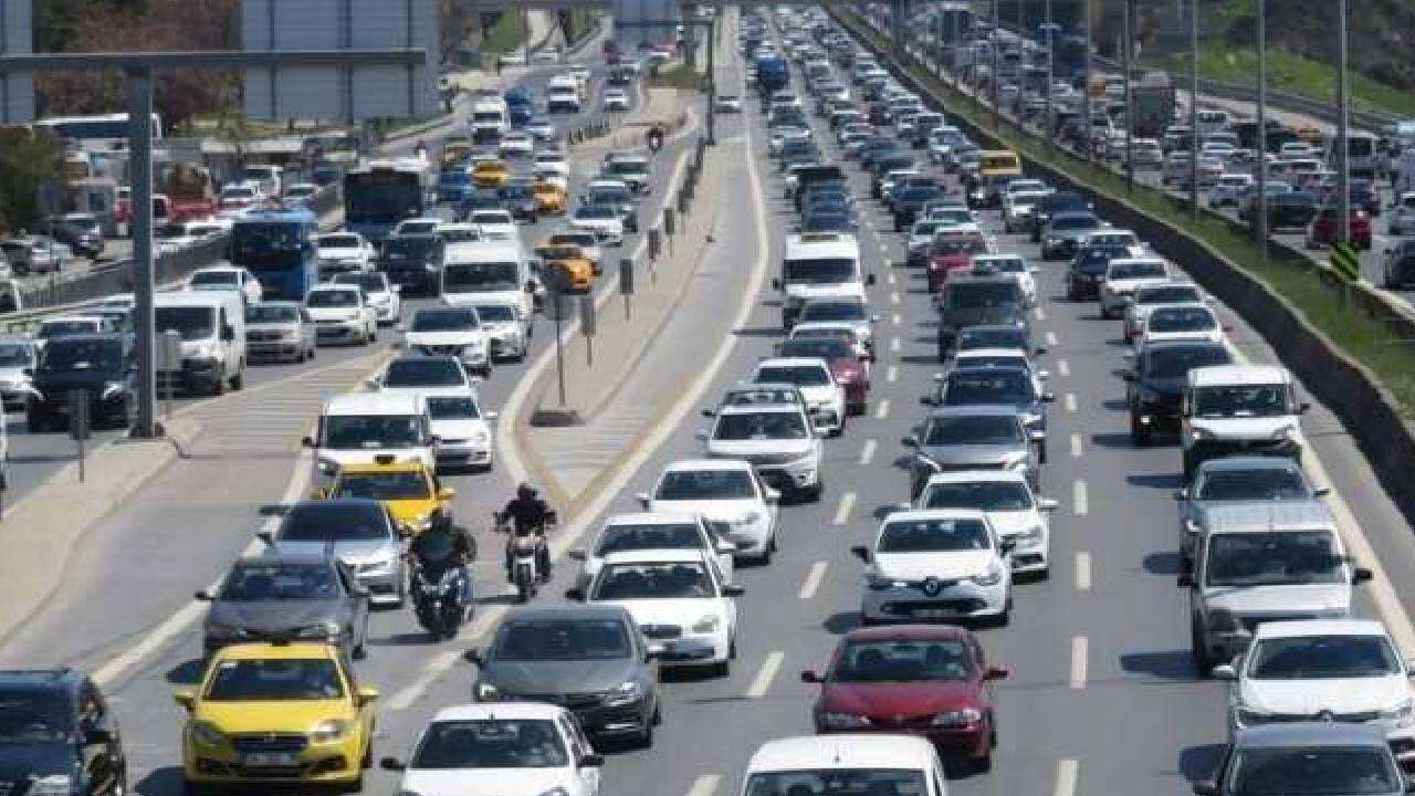Milyonlarca araç sahibini ilgilendiriyor: Zorunlu trafik sigortasına okkalı zam! Geciktirene yüzde 50 ceza! 4